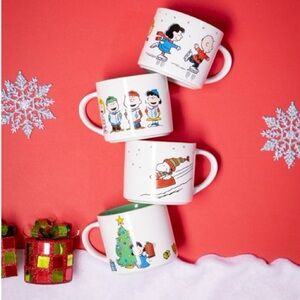 Peanuts 15oz 4pk Ceramic Holiday Mugs in Gift Box